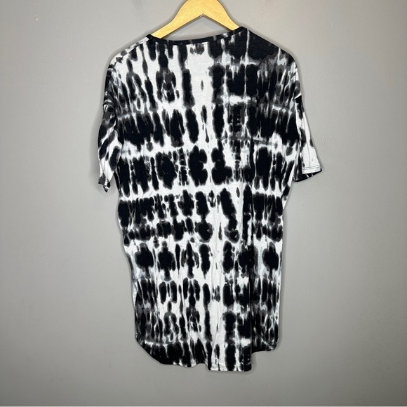 Lularoe Tie dye short sleeve tunic tshirt - Picture 4 of 4